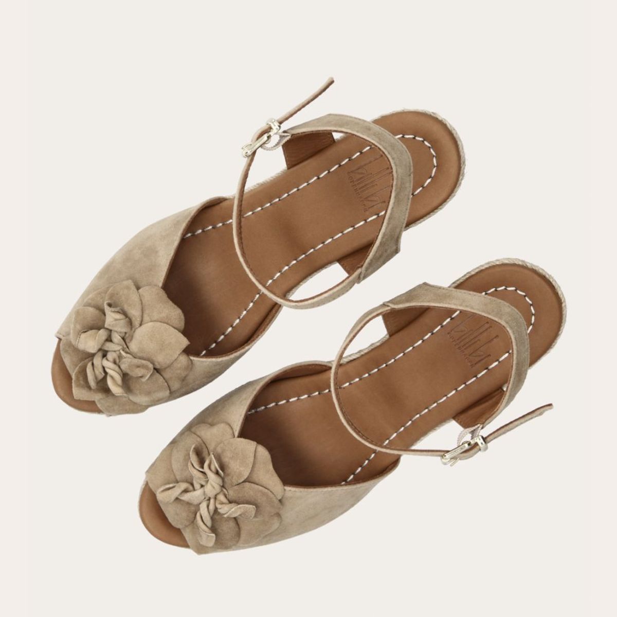  Billi Bi Wedge Sandal A8604 Beige