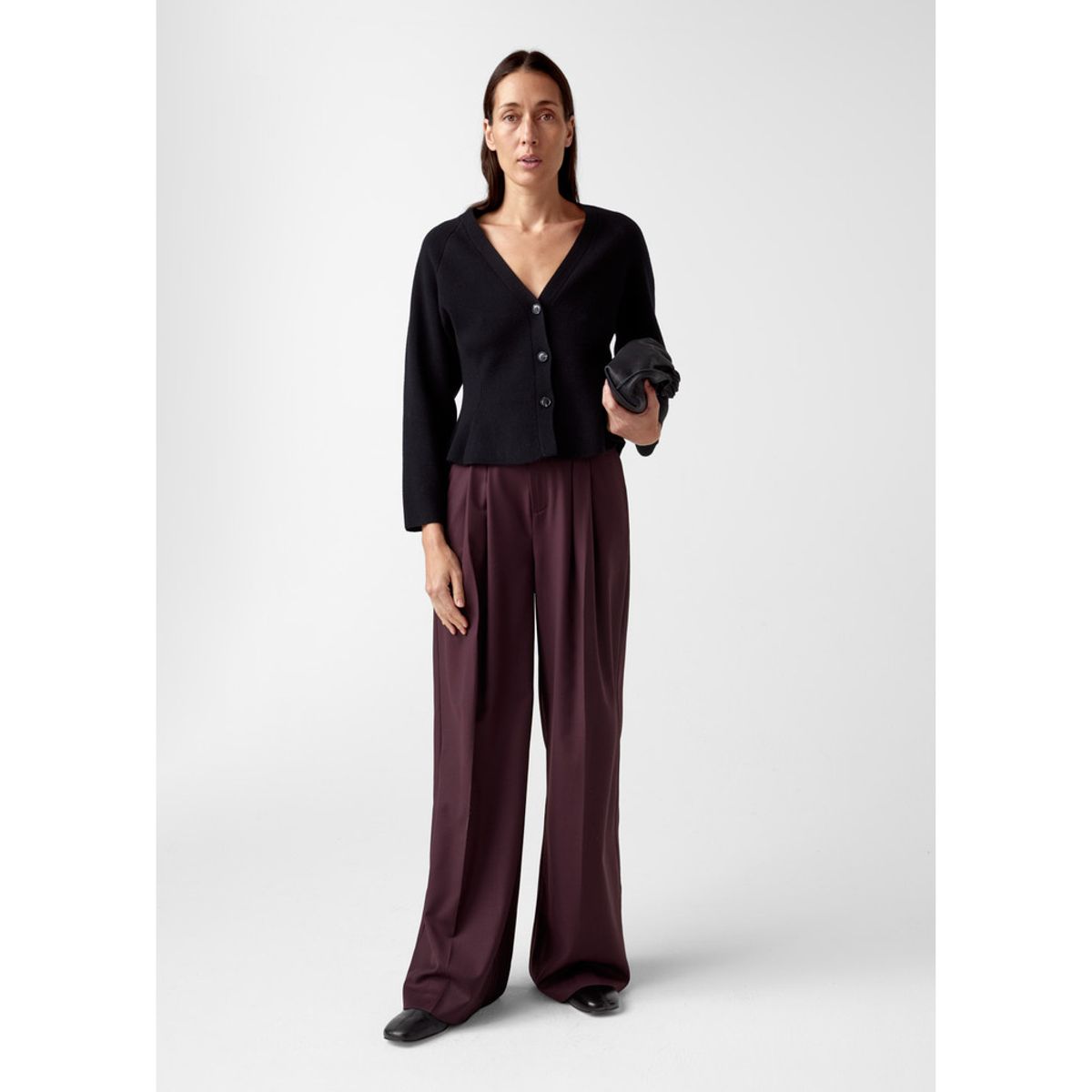 CHRISTIAN AKS Ginny Merino Cardigan Black 